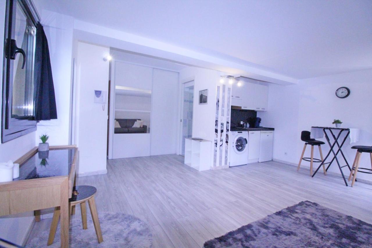 Large Studio Close To Monaco, Bnb Ric' Keys ボーソレイユ エクステリア 写真