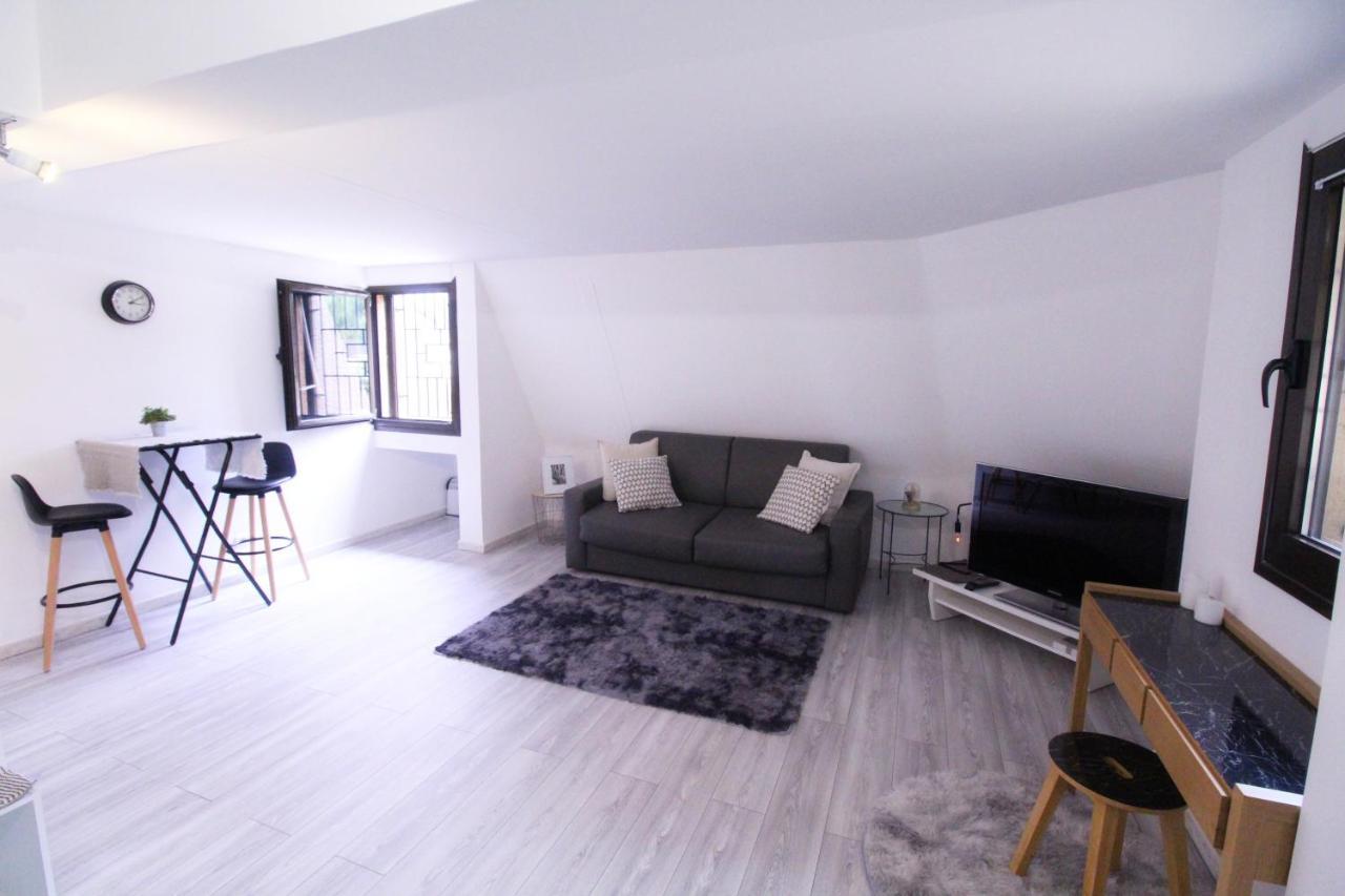 Large Studio Close To Monaco, Bnb Ric' Keys ボーソレイユ エクステリア 写真