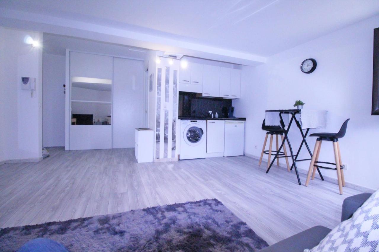 Large Studio Close To Monaco, Bnb Ric' Keys ボーソレイユ エクステリア 写真